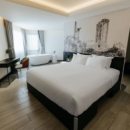 The Concept Hotel- City Center Хошимин Экстерьер фото