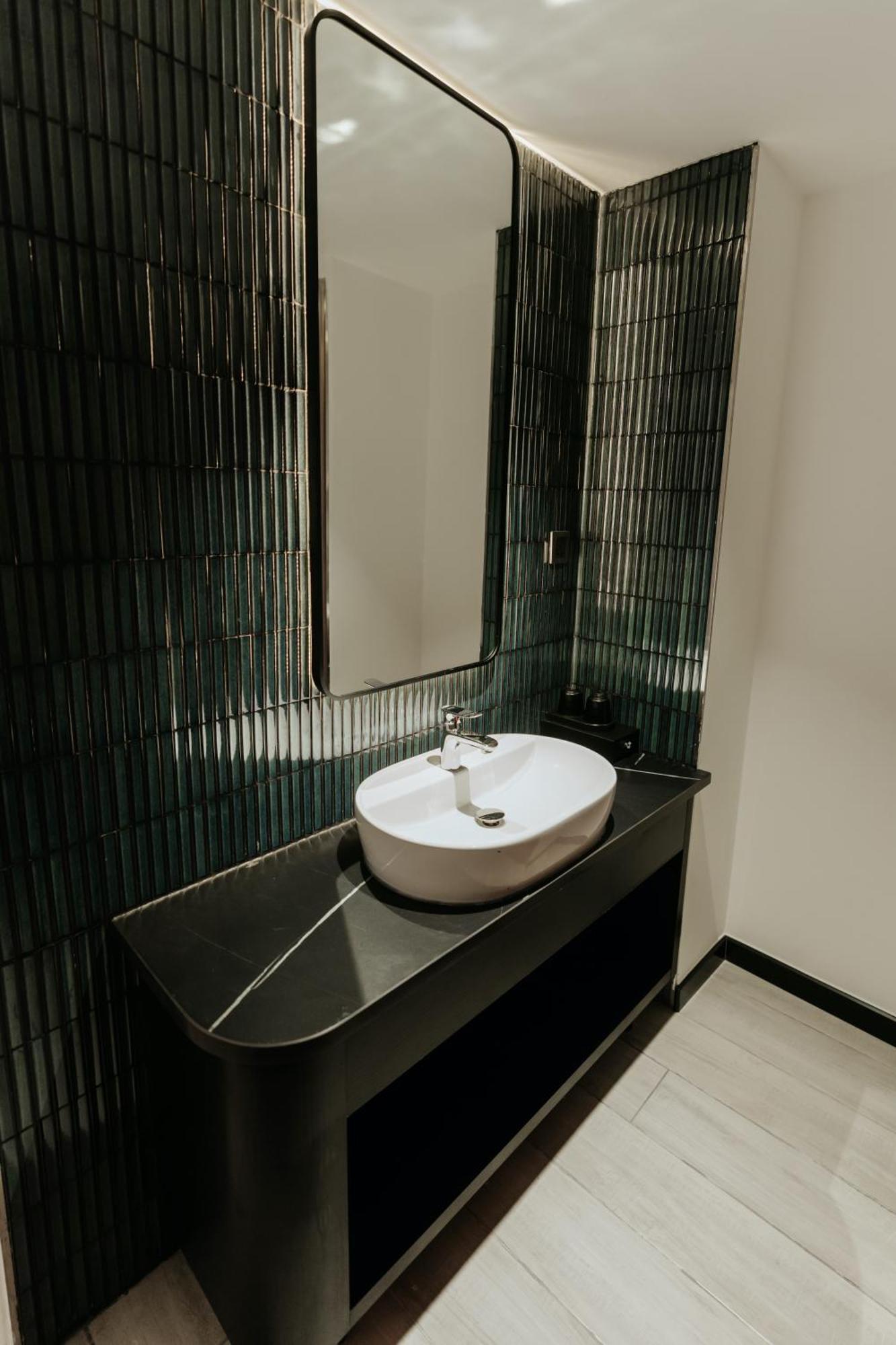 The Concept Hotel- City Center Хошимин Номер фото